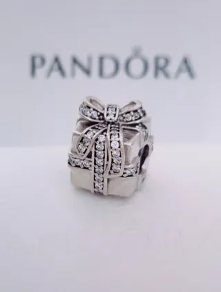 Pandora Charm Regalo fiocco scintillante