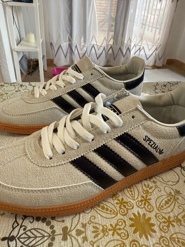 Adidas Spezial Beige/Negro