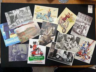 Lotto di cartoline e stampe Vespa lotto 2
