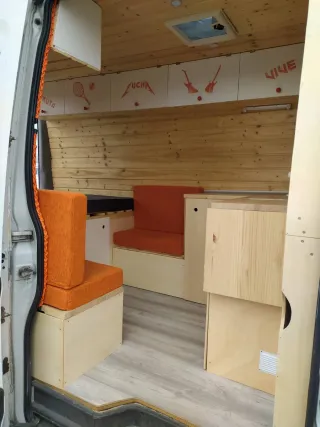 Furgoneta camper Iveco Daily 2013 305.000 kms