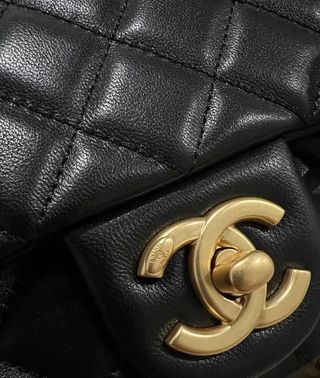 Chanel nero e oro