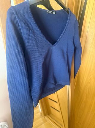 Camiseta Stradivarius cuello pico azul Talla XS