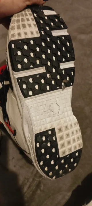 Tabla Snowboard y Botas Talla 43