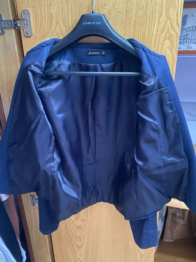 Cazadora Stradivarius azul Talla S