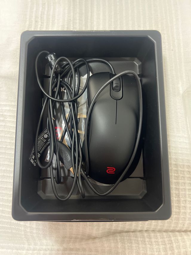 Ratón Zowie Negro Nuevo sin uso !