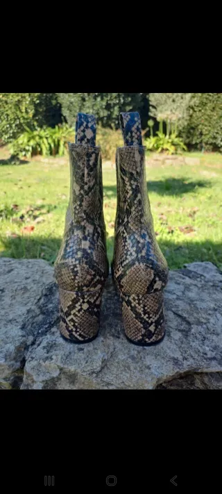 Botines H&M serpiente talla 39
