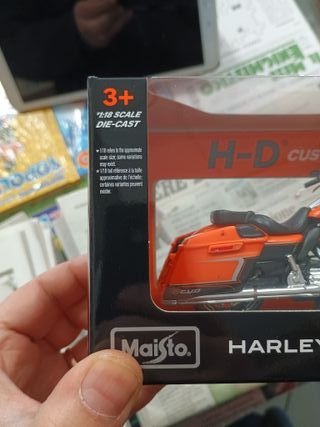 Maisto Harley Davidson Custom Serie 44