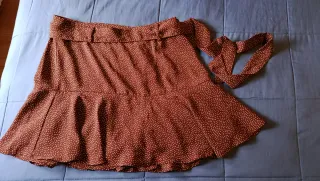 Falda pantalón burdeos lunares blancos