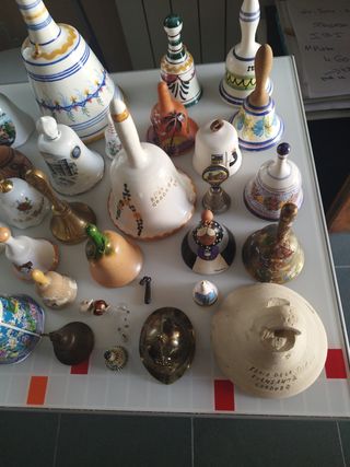Collezione di campane decorative