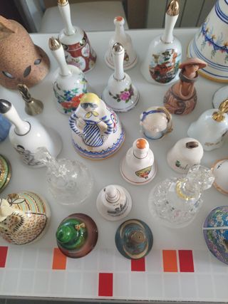 Collezione di campane decorative