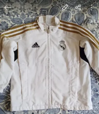 Lote Ropa Real Madrid para niño, niña de 5-6 años.