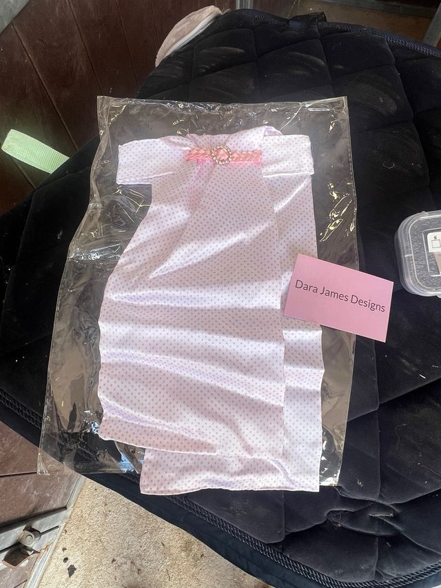 Dara James Designs Corbata Competición equitación