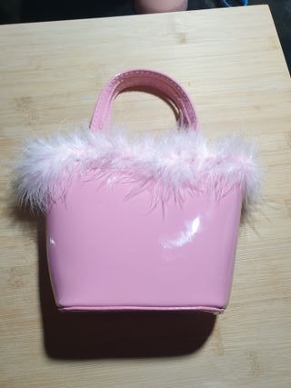 Bolso rosa charol gótico plumas