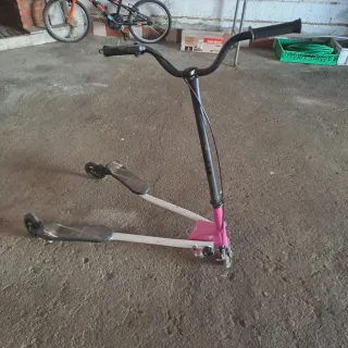 Patinete de 3 ruedas rosa