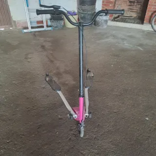 Patinete de 3 ruedas rosa