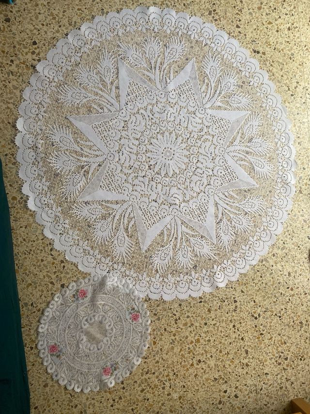 Salvamanteles antiguos de encaje