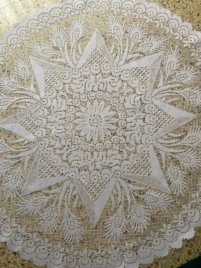 Salvamanteles antiguos de encaje