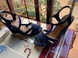 Sandalia cuña Atmosphere azul talla 38