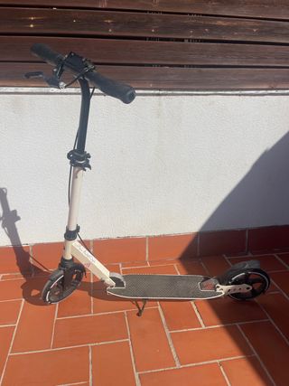Patinete plegable blanco