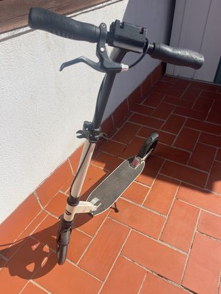 Patinete plegable blanco
