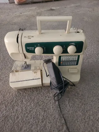 Máquina de Coser Brother Blanca