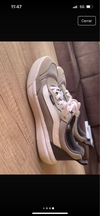Zapatillas Vans Beige y Blancas