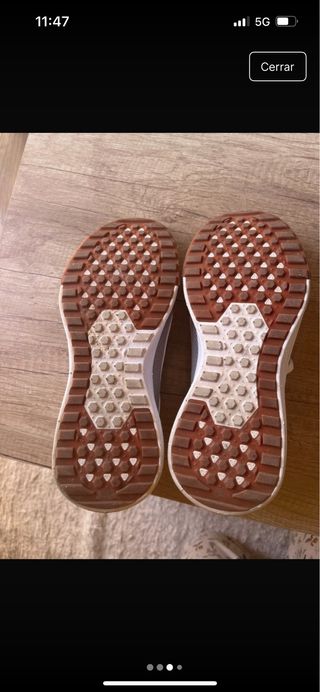Zapatillas Vans Beige y Blancas