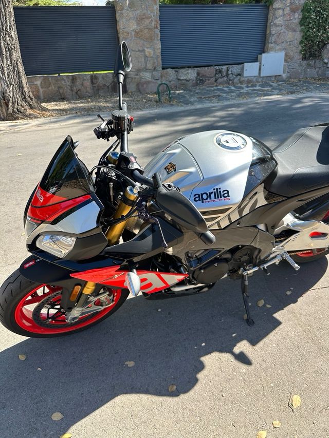 Aprilia Tuono V4 Factory 2019