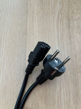 Cable alimentación C13 Schuko