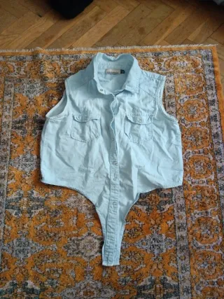 Blusa vaquera sin mangas azul claro Talla M