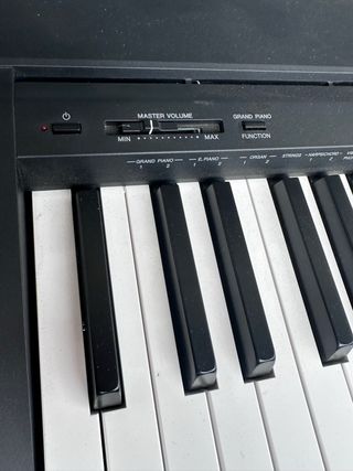 Piano Electrónico Yamaha P-45