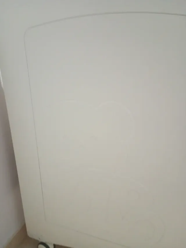 Cuna de bebé blanca