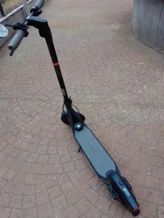 Patinete Eléctrico Ninebot F25.  Semi nuevo 