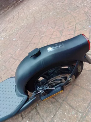 Patinete Eléctrico Ninebot F25.  Semi nuevo 