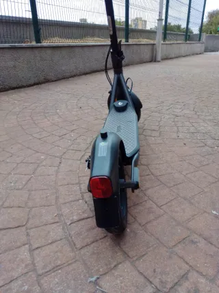 Patinete Eléctrico Ninebot F25.  Semi nuevo 