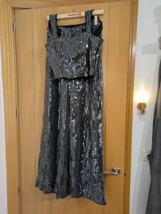 Conjunto lentejuelas top y pantalón nuevo