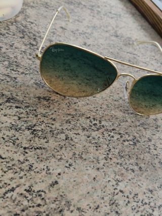 Gafas de sol Ray-Ban Aviator doradas