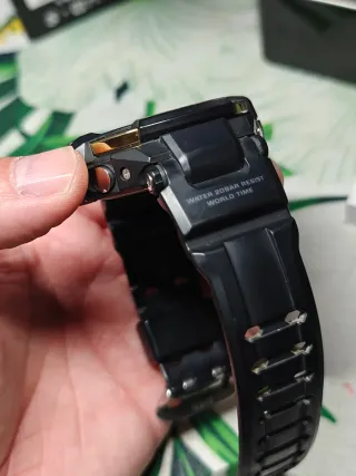 Reloj Casio G-Shock Negro y Dorado