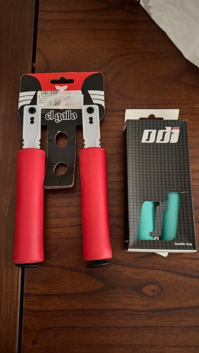 Puños MTB El Gallo y ODI