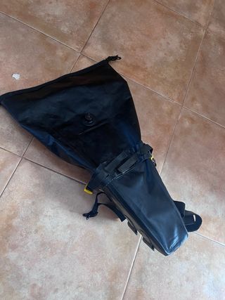 Bolsa sillín / Alforja Rhinowalk Negra