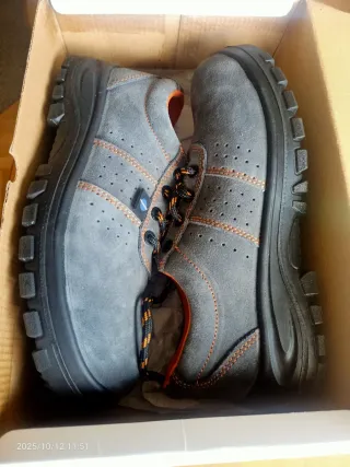 Zapatos de Seguridad CHINTEX 100% Metal Free S1P