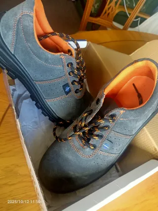 Zapatos de Seguridad CHINTEX 100% Metal Free S1P