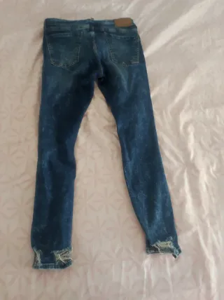 Vaqueros Azules Rotos