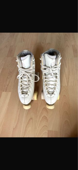 Patines de 4 ruedas blancos