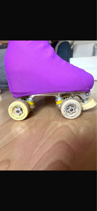Patines de 4 ruedas blancos