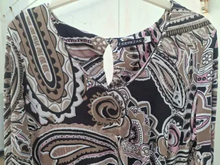 Vestido  estampado paisley T L. Medidas en descrip