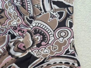 Vestido  estampado paisley T L. Medidas en descrip