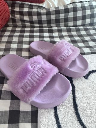 Chanclas Puma Moradas Peludas
