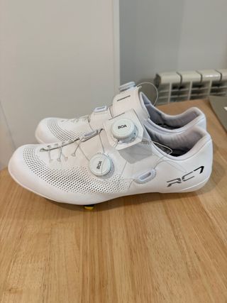 Shimano RC7 Blancas Talla 44 + Calas Amarillas