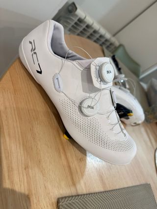 Shimano RC7 Blancas Talla 44 + Calas Amarillas